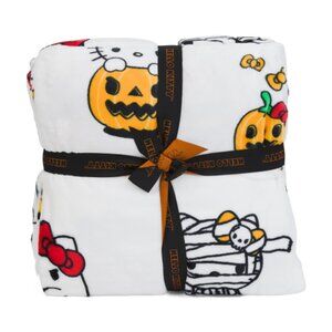 HELLO KITTY Trick Or Treat Blanket
